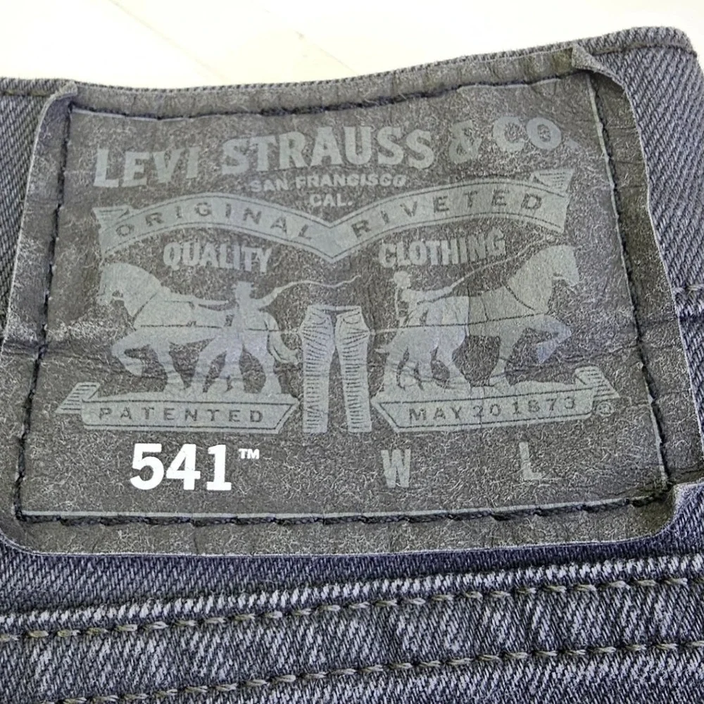 Levis 541 Athletic Taper Mens Jeans 46x29 Dark Gray Charcoal Stretch 187570019